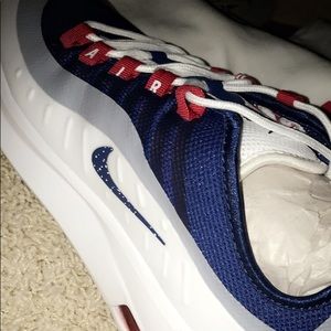 Meet your Posher, Kyle